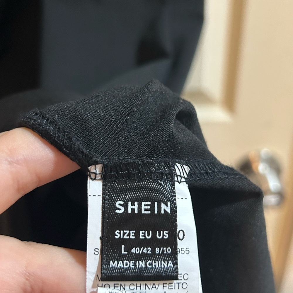 SHEIN Strapless Black Dress - Picture 4 of 4